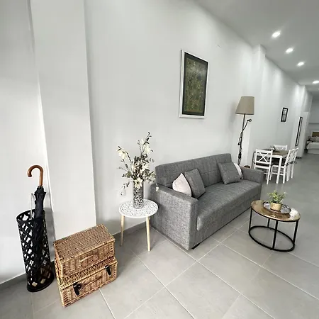 Apartment Alma De Triana 1 *